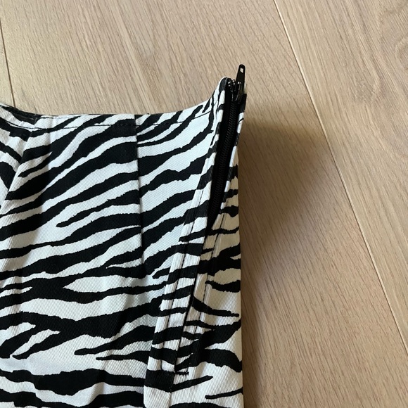 Urban Outfitters Zebra Skirt - Picture 4 of 5